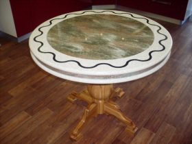 Сборка круглого стола в Красноуральске